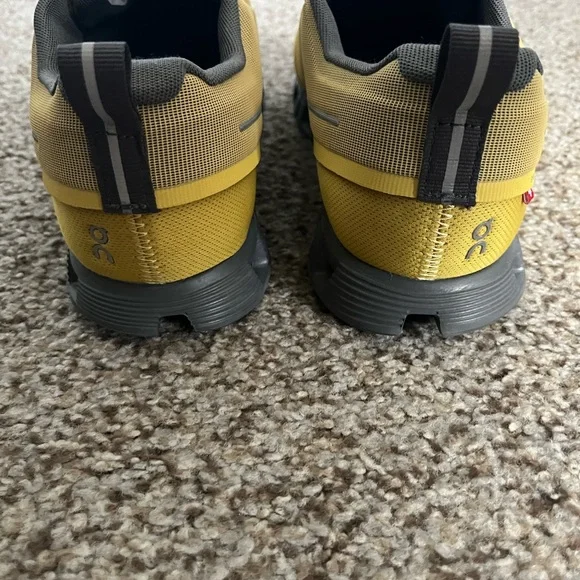 On Running Men's Vibrant Yellow Athletic Shoes 10.5 - Picture 2 of 7